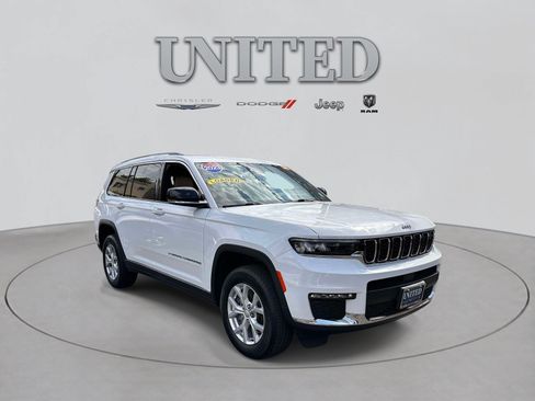Used 2023 Jeep Grand Cherokee L Limited AWD/4WD image 1