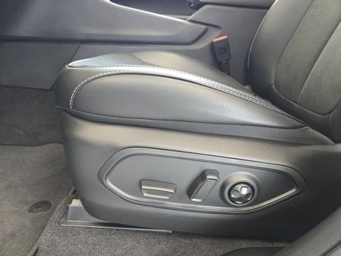 New 2026 Jeep Grand Cherokee Altitude image 18