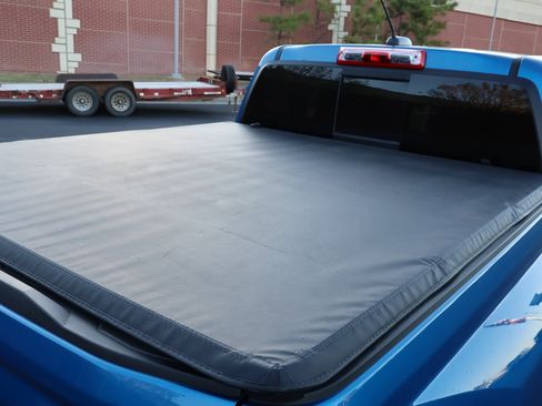 Used 2023 Chevrolet Colorado Z71 w/ Z71 Convenience Package 2 image 24