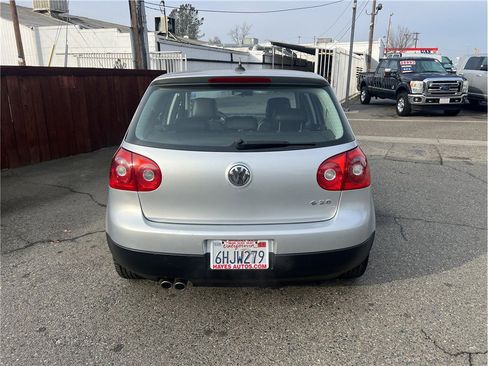 Used 2009 Volkswagen Rabbit S image 6