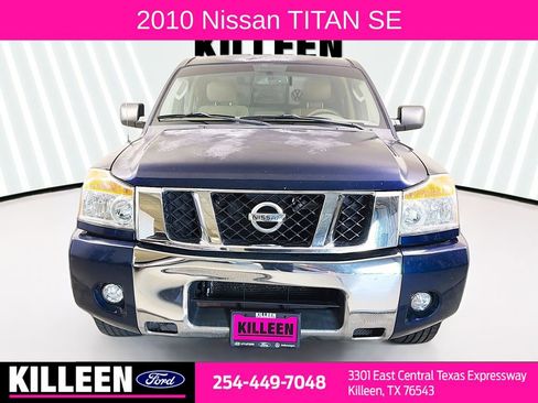 Used 2010 Nissan Titan SE image 2