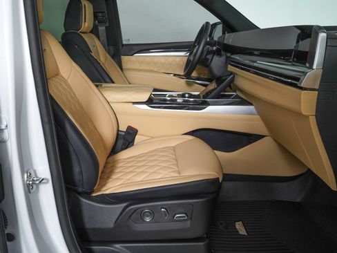 Used 2026 Cadillac Escalade Sport w/ Touring Package RWD image 9
