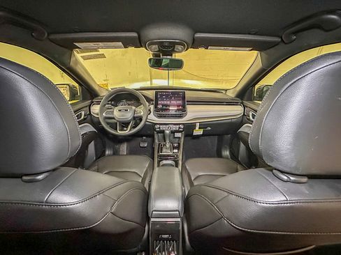 New 2026 Jeep Compass Limited image 20