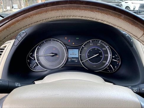 Used 2016 INFINITI QX80 2WD w/ Driver's Assistance Package image 31