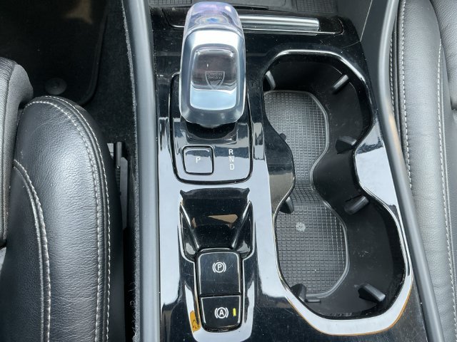 Used 2023 Volvo XC40 B5 Plus AWD/4WD image 27