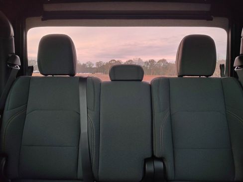 New 2026 Jeep Gladiator Sport image 25