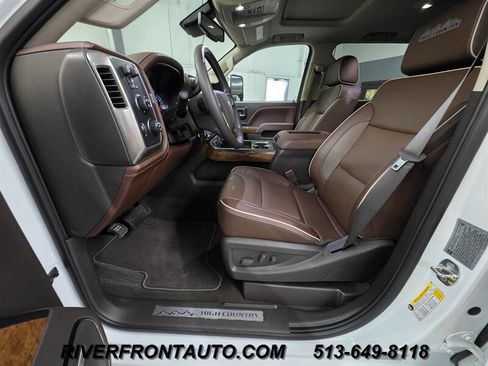 Used 2018 Chevrolet Silverado 3500 High Country w/ Duramax Plus Package AWD/4WD image 13