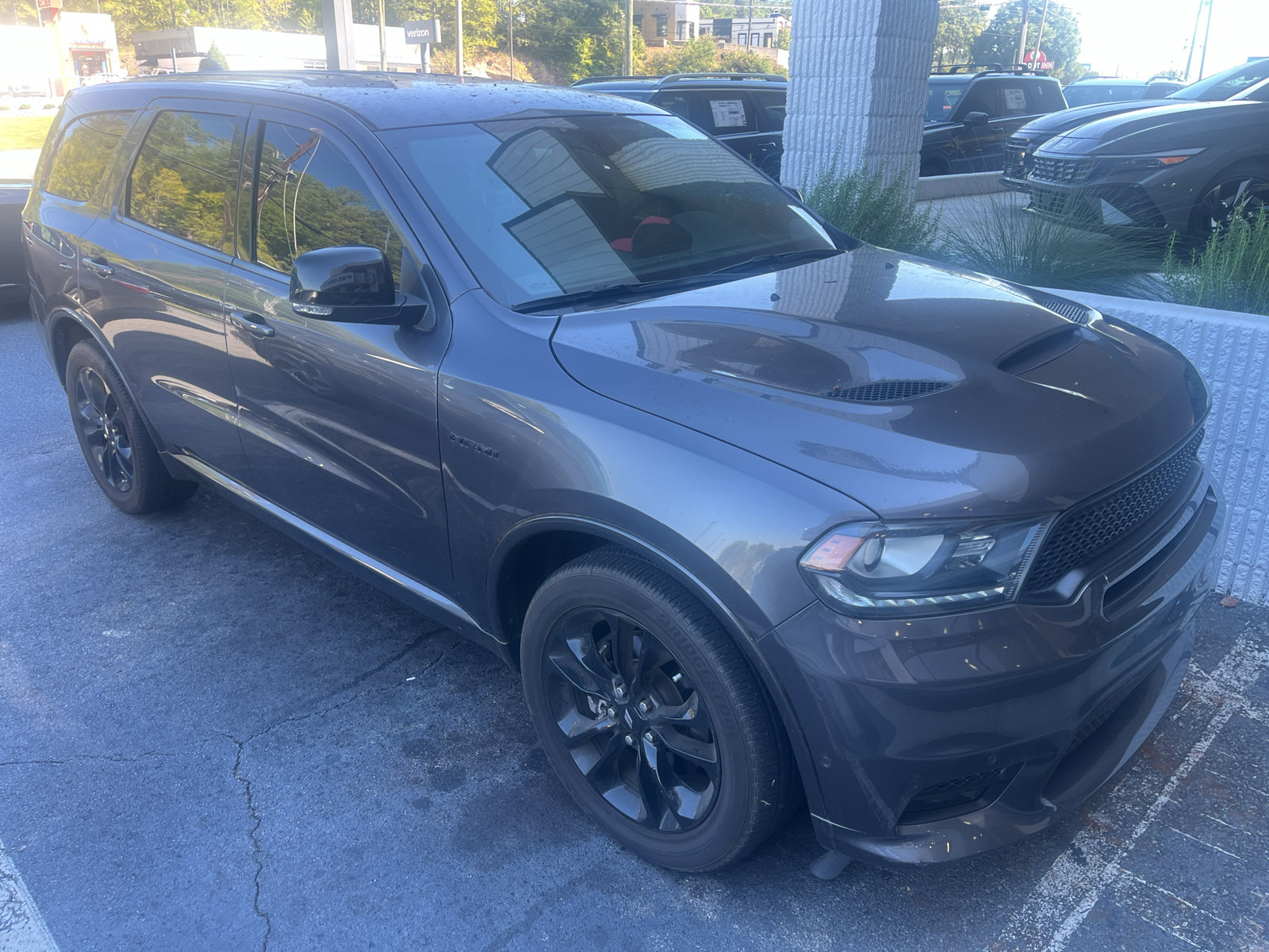 Used 2020 Dodge Durango R/T w/ Blacktop Package RWD image 2