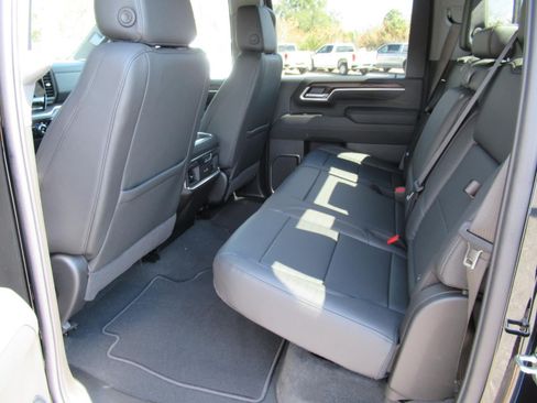 New 2026 GMC Sierra 2500 SLT w/ SLT Premium Package AWD/4WD image 30