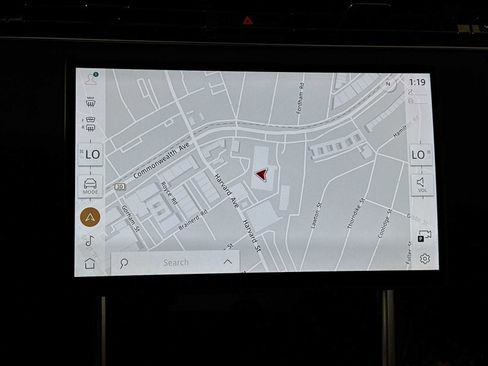 Used 2025 Land Rover Range Rover Autobiography image 15