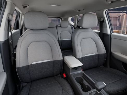 New 2027 Kia Seltos LX FWD image 15