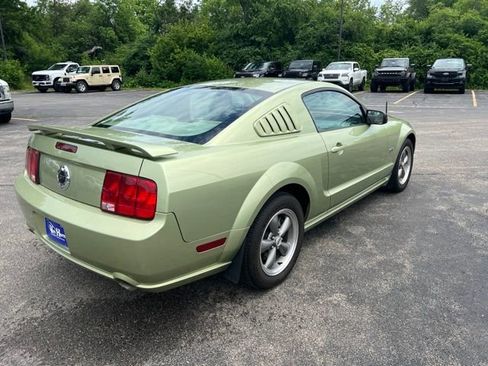 Used 2006 Ford Mustang GT RWD image 4