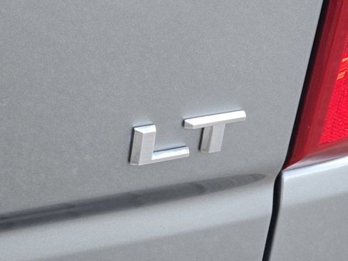 Used 2023 Chevrolet Silverado 1500 LT image 24