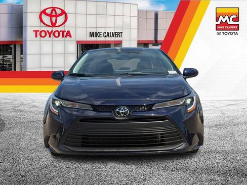 Used 2025 Toyota Corolla LE FWD image 8