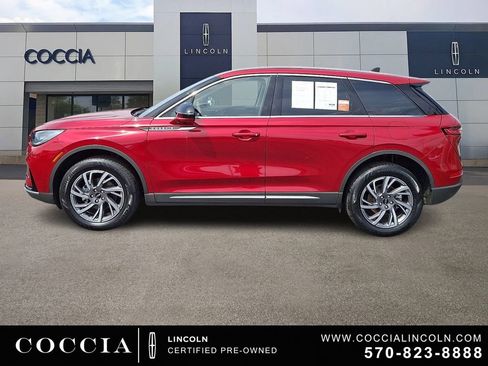 Certified 2024 Lincoln Corsair AWD w/ Equipment Group 101A image 7