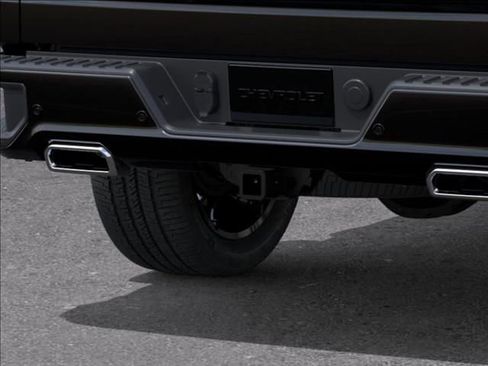 New 2026 Chevrolet Silverado 1500 High Country AWD/4WD image 14