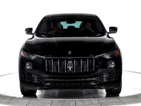 Used 2021 Maserati Levante AWD/4WD image 9