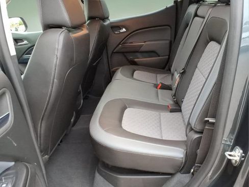 Used 2019 Chevrolet Colorado Z71 AWD/4WD image 11