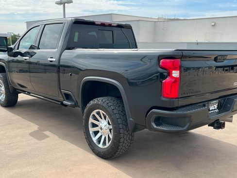 Used 2020 Chevrolet Silverado 2500 High Country w/ Z71 Off-Road Package AWD/4WD image 3