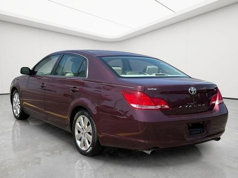 Used 2006 Toyota Avalon XLS FWD image 6
