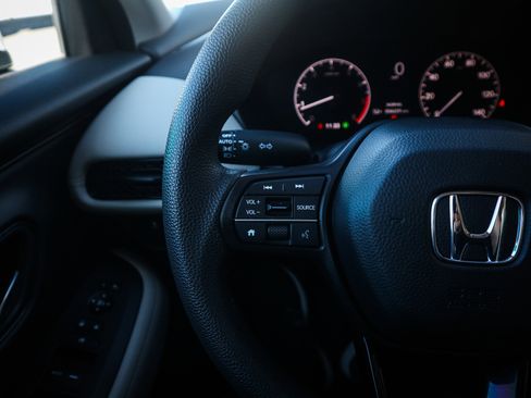 Certified 2023 Honda HR-V LX image 19