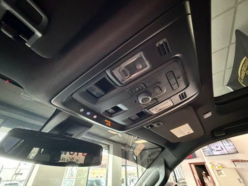 Used 2022 Chevrolet Suburban LT w/ LT Signature Plus Package AWD/4WD image 79