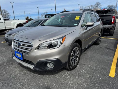Used 2016 Subaru Outback 2.5i Limited image 3