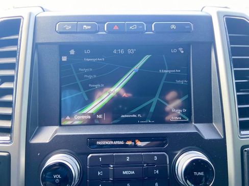Used 2018 Ford F150 Lariat AWD/4WD image 29