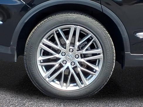 Used 2023 Acura MDX SH-AWD w/ Advance Package image 3