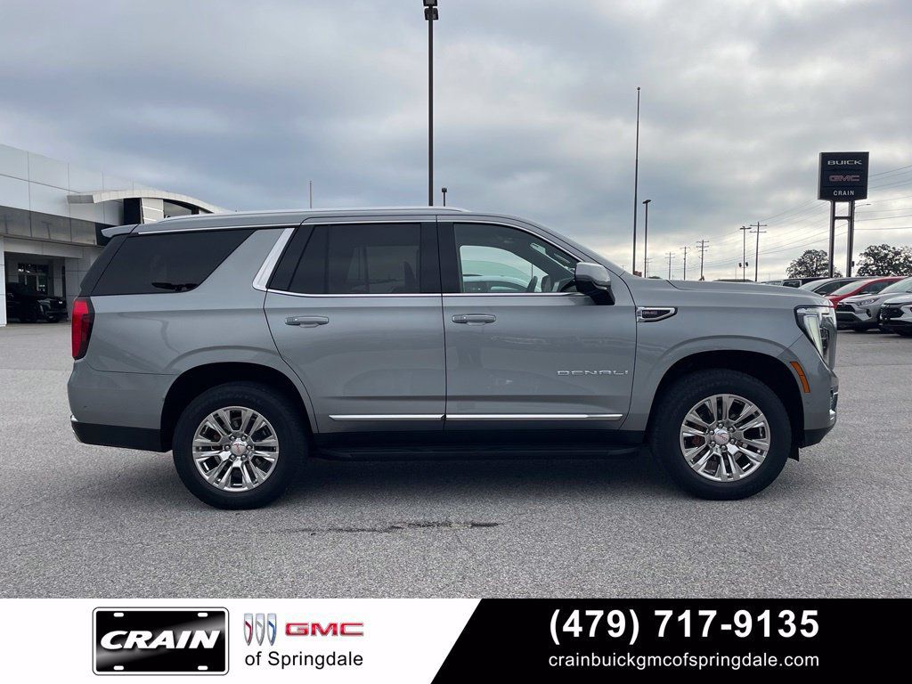 Used 2025 GMC Yukon Denali w/ Advanced Technology Package AWD/4WD image 9