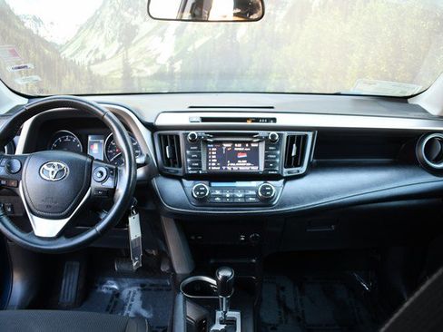 Used 2017 Toyota RAV4 XLE w/ Carpet Mat Package image 18