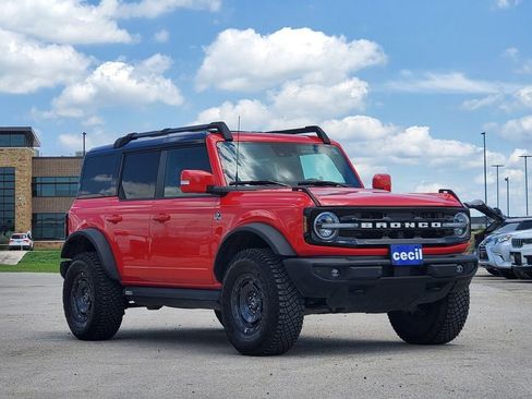 Used 2024 Ford Bronco Outer Banks AWD/4WD image 26
