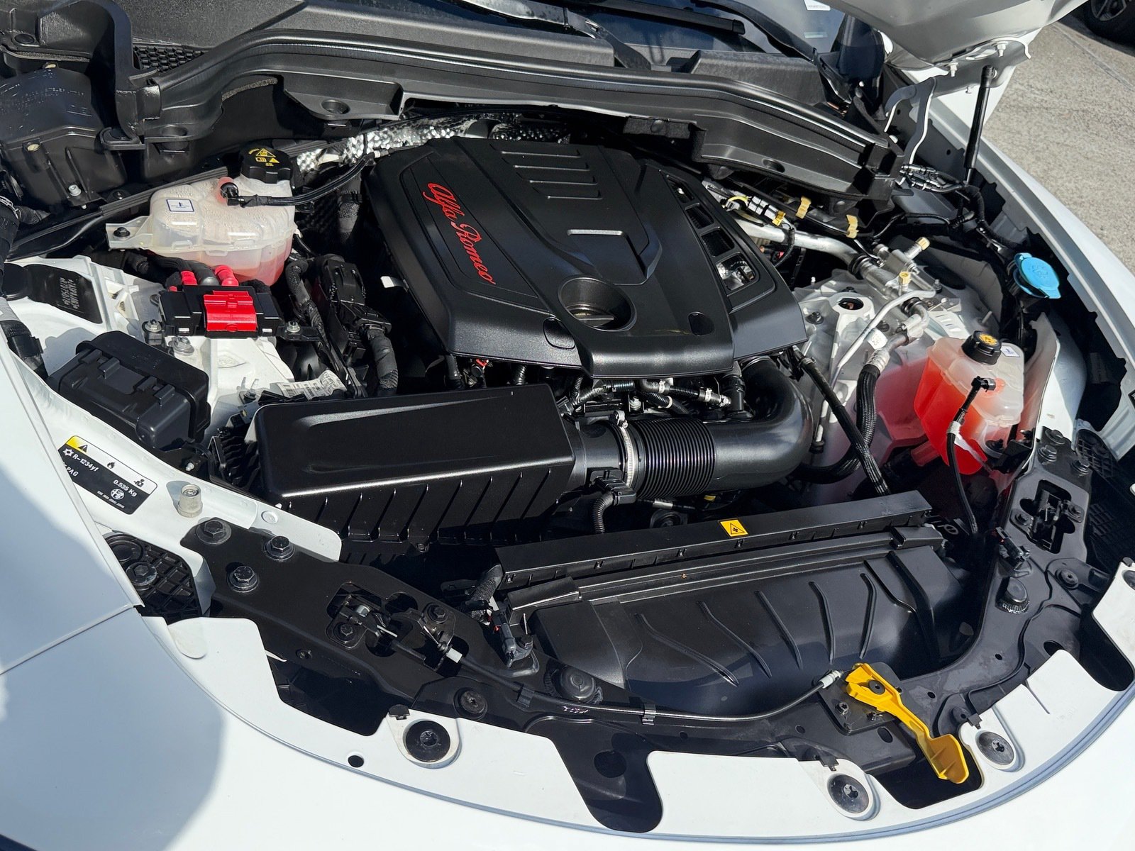 Used 2024 Alfa Romeo Stelvio Sprint RWD image 21