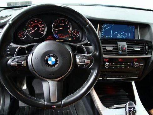 Used 2018 BMW X4 M40i image 6