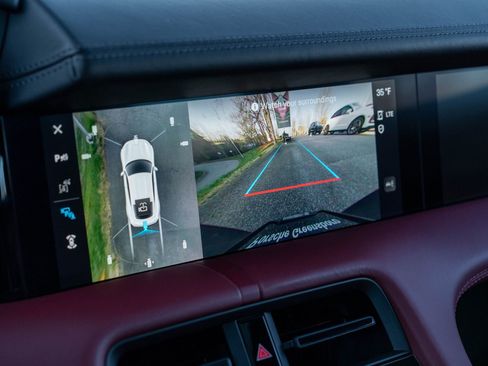 Certified 2024 Porsche Taycan GTS image 31