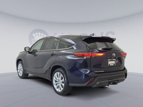 Used 2021 Toyota Highlander Limited FWD image 8