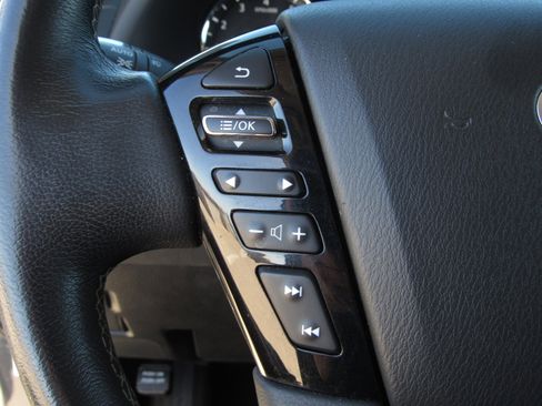 Used 2024 INFINITI QX80 Luxe image 29