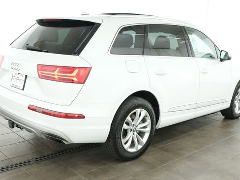 Used 2019 Audi Q7 3.0T Premium Plus AWD/4WD image 5