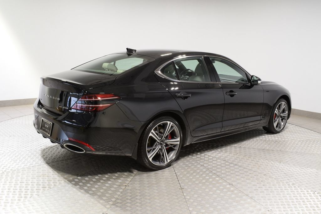 Used 2025 Genesis G70 3.3T Advanced AWD/4WD image 10