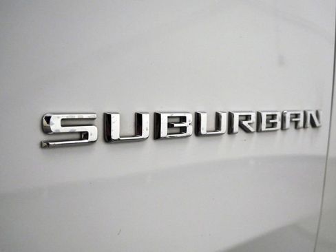 Used 2023 Chevrolet Suburban Premier AWD/4WD image 9