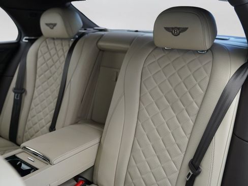 Used 2017 Bentley Flying Spur W12 AWD/4WD image 34