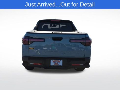 Used 2023 Hyundai Santa Cruz SEL w/ Activity Package image 6