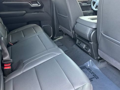 Used 2025 GMC Sierra 1500 SLT RWD image 18
