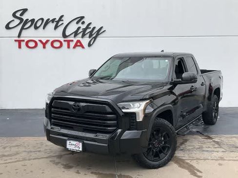 Used 2022 Toyota Tundra SR5 AWD/4WD image 1