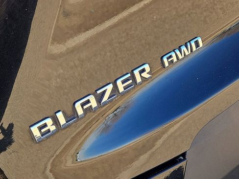 Used 2024 Chevrolet Blazer LT image 12