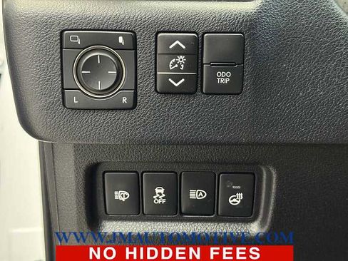 Used 2021 Lexus GX 460 Premium w/ Premium Package image 39