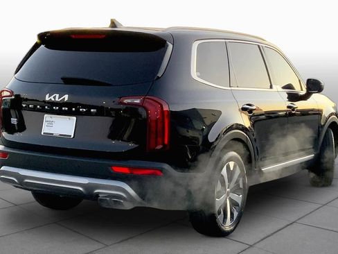 Used 2022 Kia Telluride S image 12