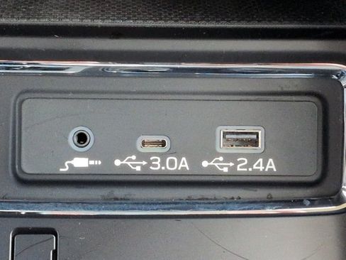Used 2025 Subaru Ascent Limited w/ Popular Package #1 AWD/4WD image 24
