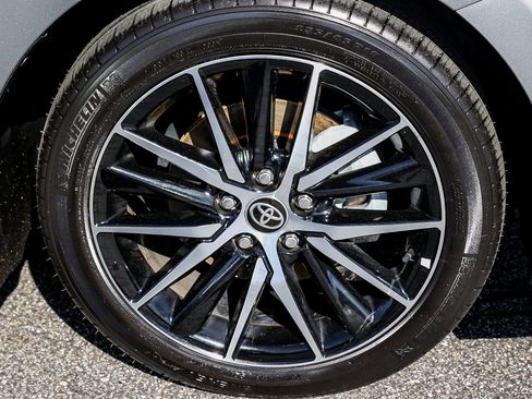 Used 2024 Toyota Camry SE image 12