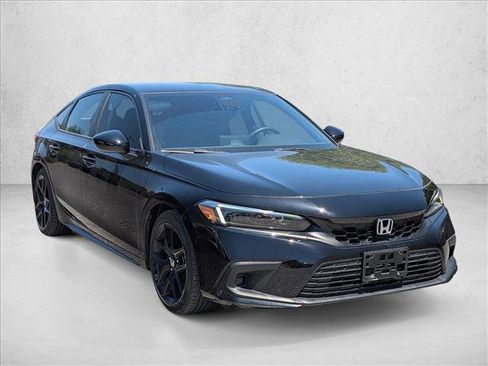 Used 2023 Honda Civic Sport image 3